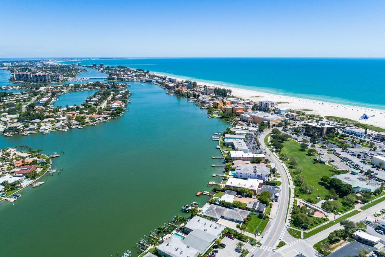 Affordable Beach Condos - One Bedroom Dlx Condos St. Pete Beach Exterior photo